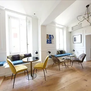 לינה וארוחת בוקר Parisii Luxury Relais